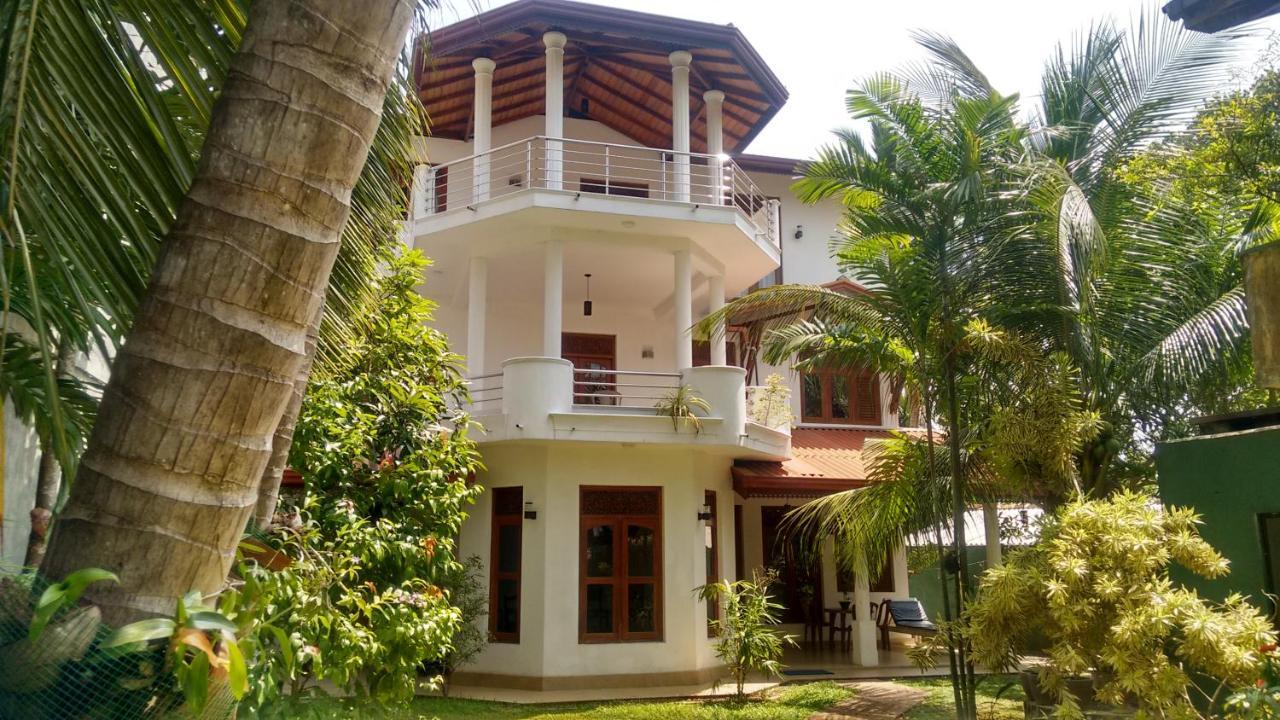 Helianto Social Villa Bentota Exterior photo
